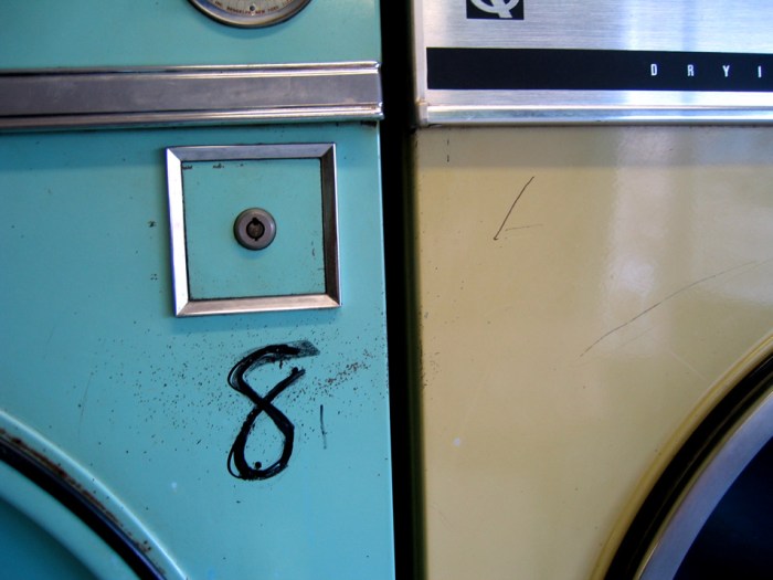 at-the-laundry-mat-1488457
