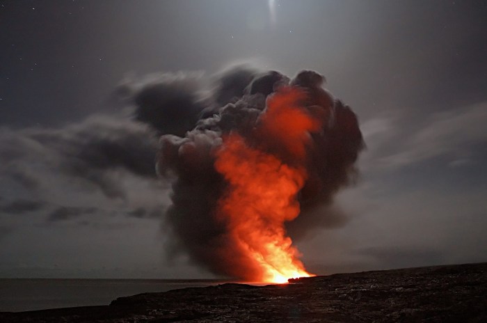 volcano-2262295_1920
